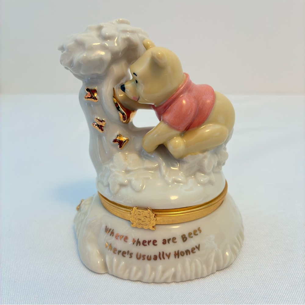 Lenox Treasures Disney Winnie the Pooh "Pooh's Treasure of Honey" Trinket Box - Picture 2 of 12